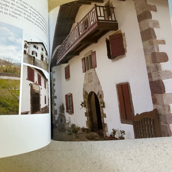 MAISON BASQUE Paperback Book in French CHRISTIAN AGUERRE atlantica Architecture - Picture 10 of 15